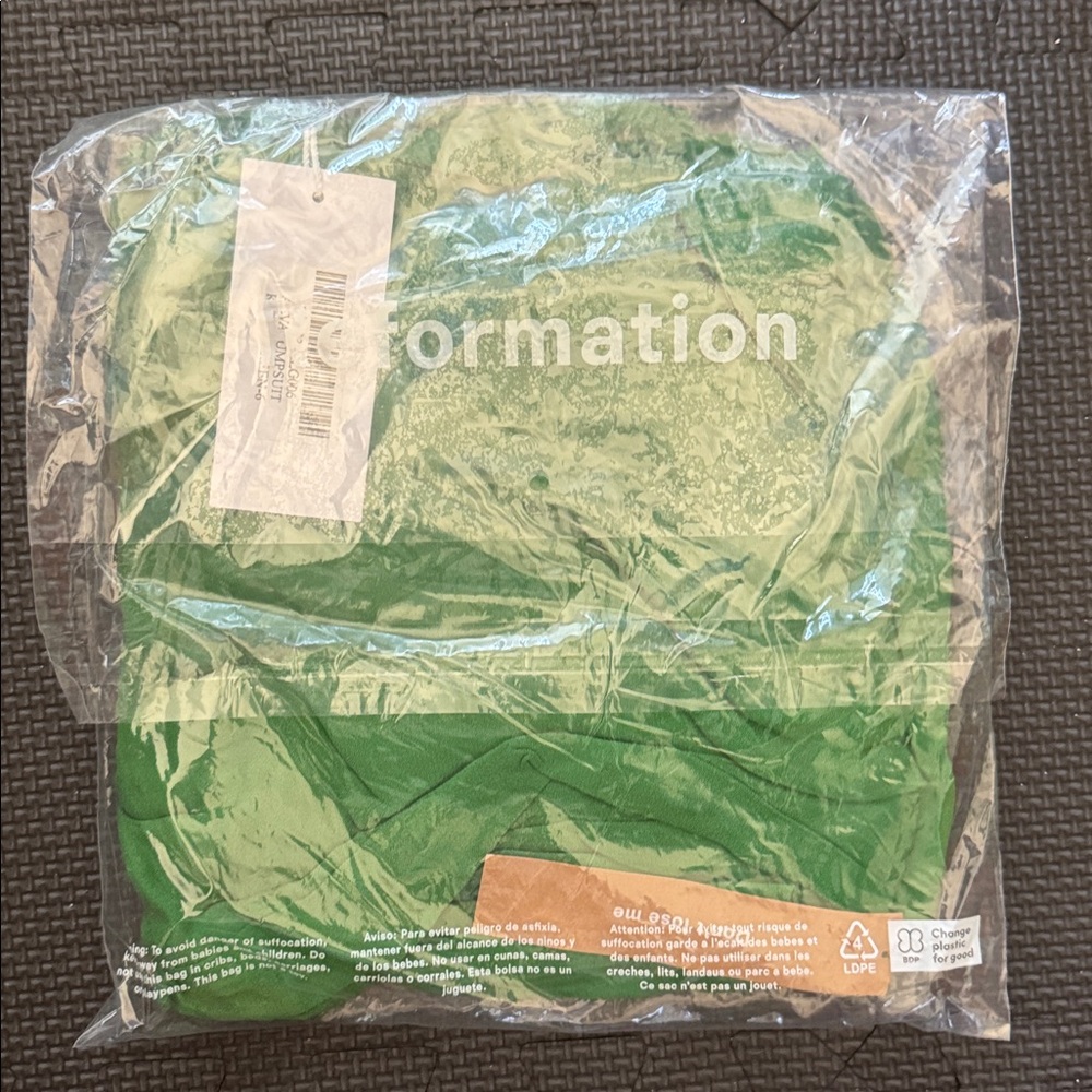 Reformation Alva Jumpsuit Kelly Green - Size 6 NWT - Picture 7 of 7